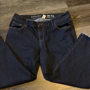 Sonoma Life + Style Mid Rise Capri Size 8